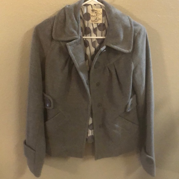 Grey jacket - Picture 1 of 2